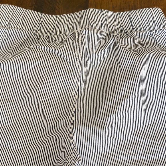 H&M Shorts - Picture 5 of 6